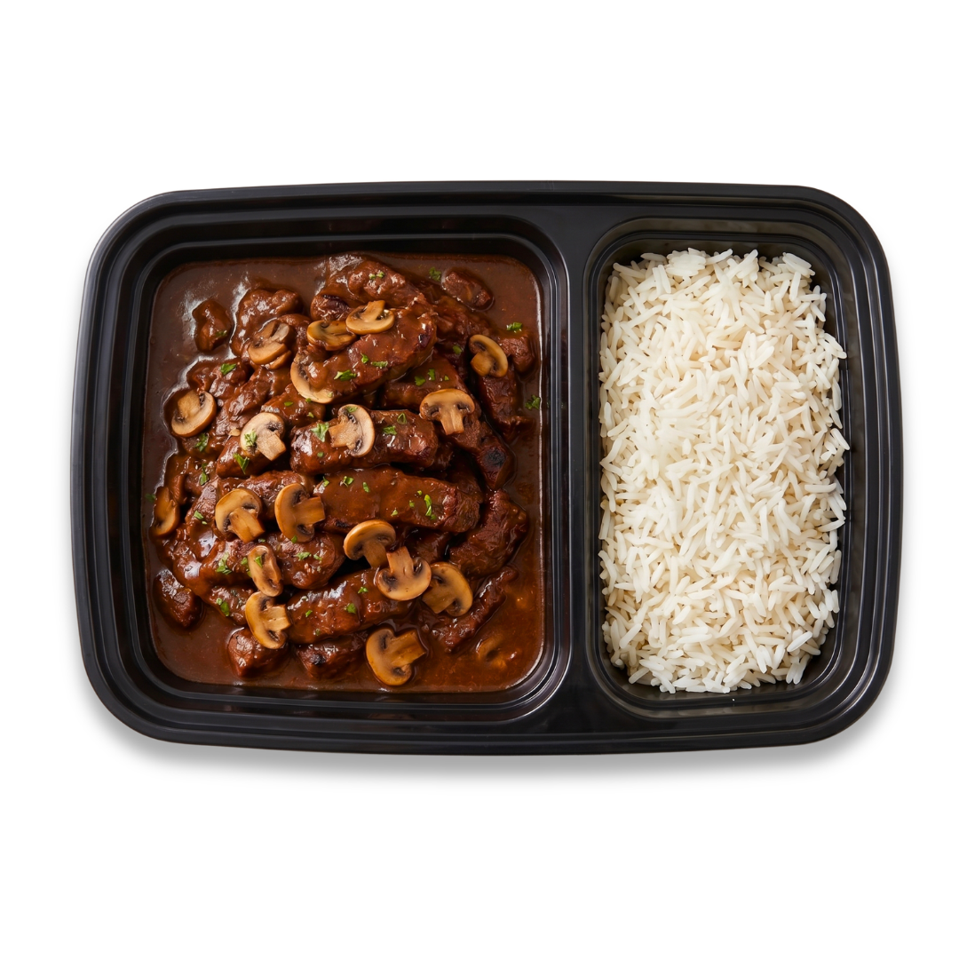 Iscas de Filé Mignon ao Molho Madeira com Arroz 450g